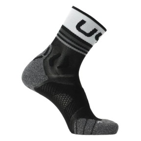 UYN Runner's One Women's Short Socks, Black/White